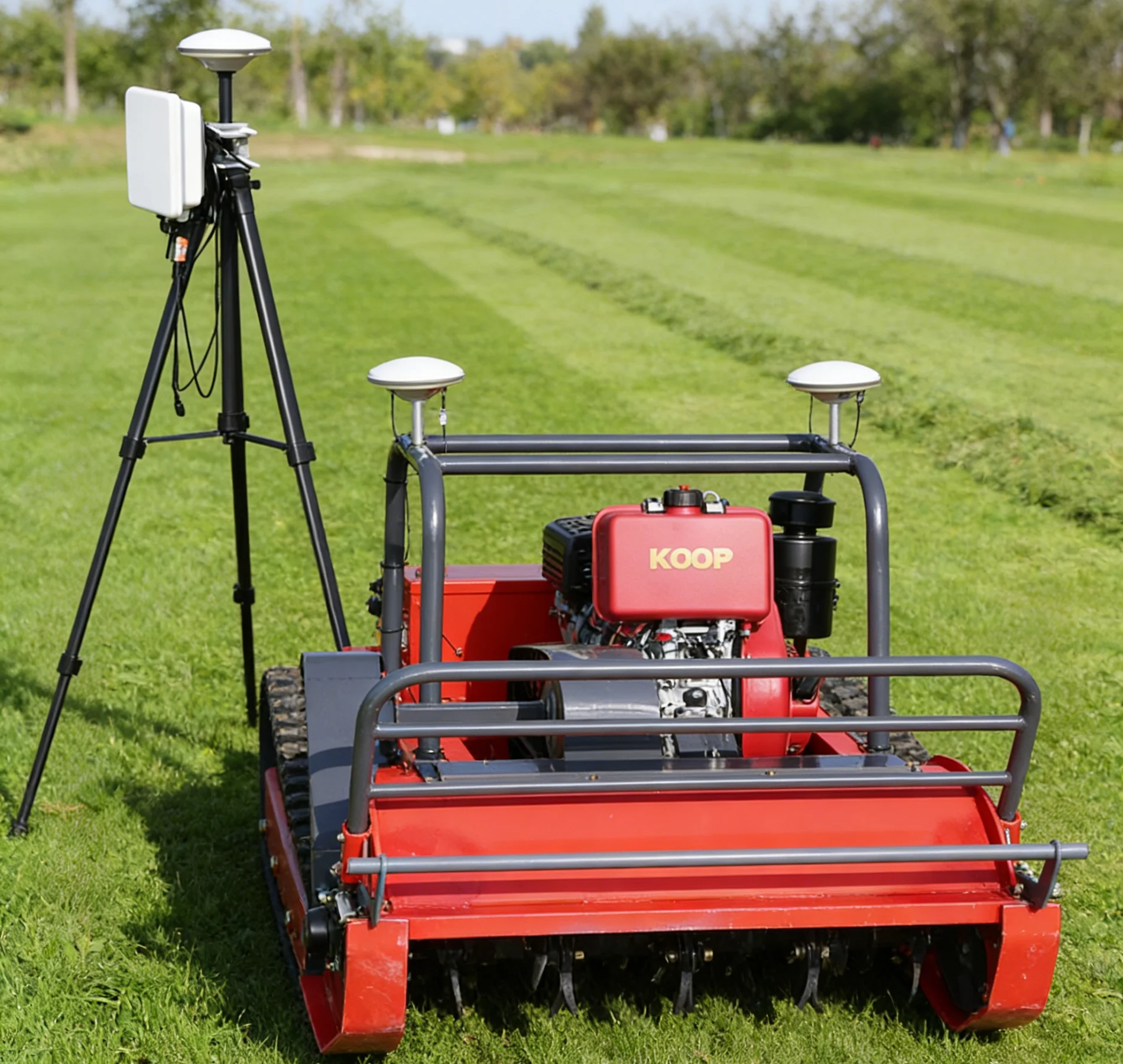Customized remote-controlled lawn mower, suitable for farm scale operations and slope lawn mowing flail mower