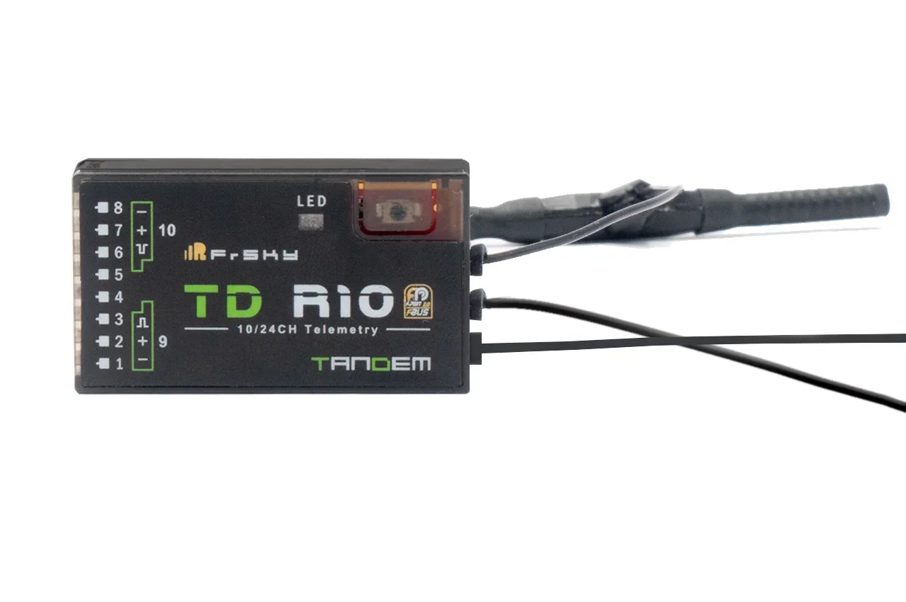 

NEW FrSky TD R10 2.4GHz 900MHz Dual Frequency Receiver 10CH PWM Channel Receiver For Remote Control Airplane