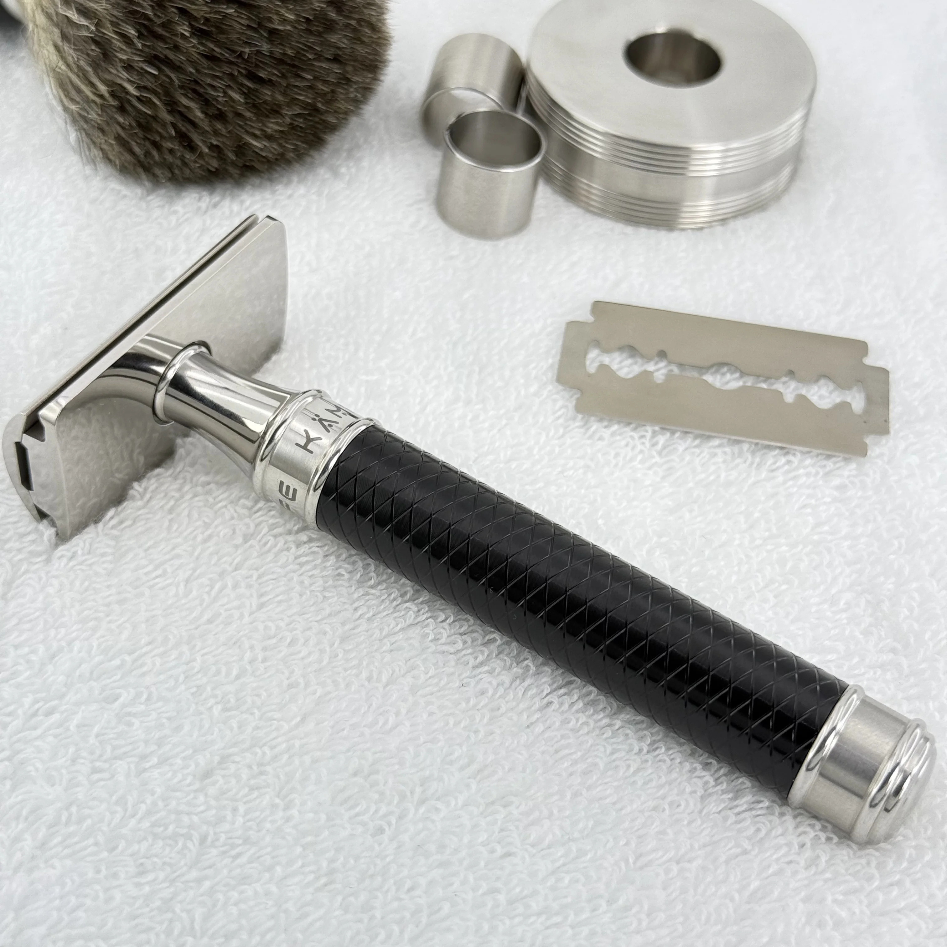 KAMPFE Titanium polished Manual Safety Razor Traditional Double Edge Shaver Grooming Tool Perfect Gift for Men And Women