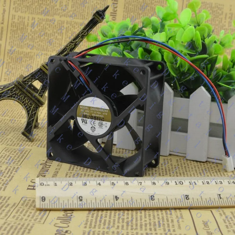 UU  FOR AVC DA09238B24H DC24V 0.7A 3Pin connector 90x90x38mm Server Square Cooling Fan