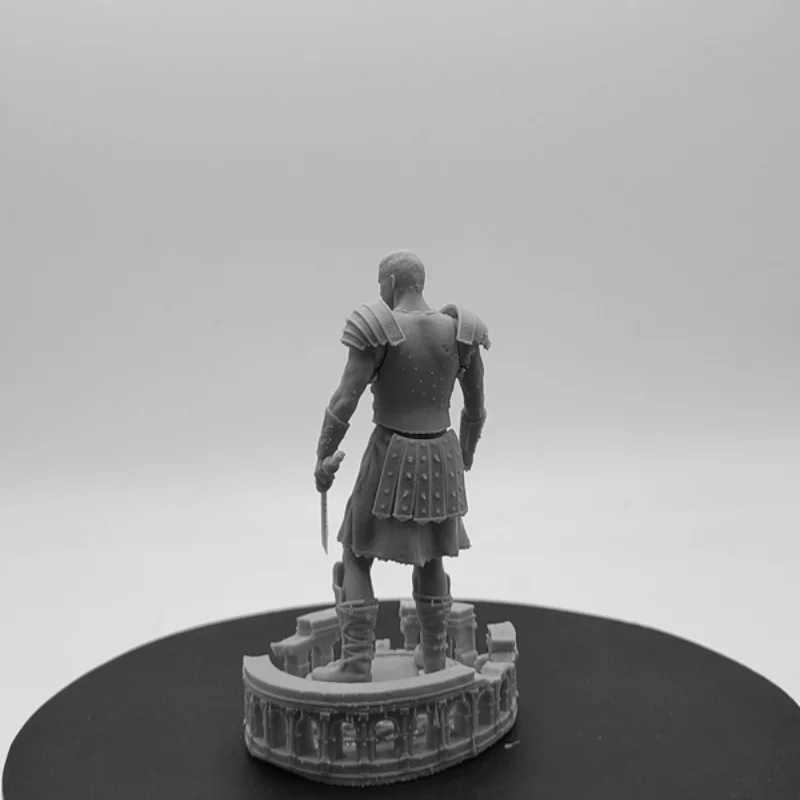 Gladiador diy resina presente altura vertical 88mm filme personagem montagem modelo kit sem pintura desmontado estatueta estática brinquedos