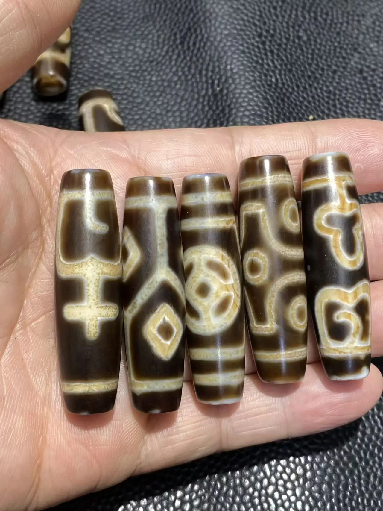 1pcs/lot 48-58mm Taiwanese Craft Yellow Agate Dzi Bead Weathered Tibetan Loose Bead Bracelet Necklace Imitation natural beads