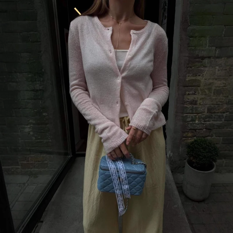 

Simple 2025 Early Autumn Fashion Solid Color Single-breasted Round Neck Knitted Seahorse Hair Long Sleeve Cardigan Female
