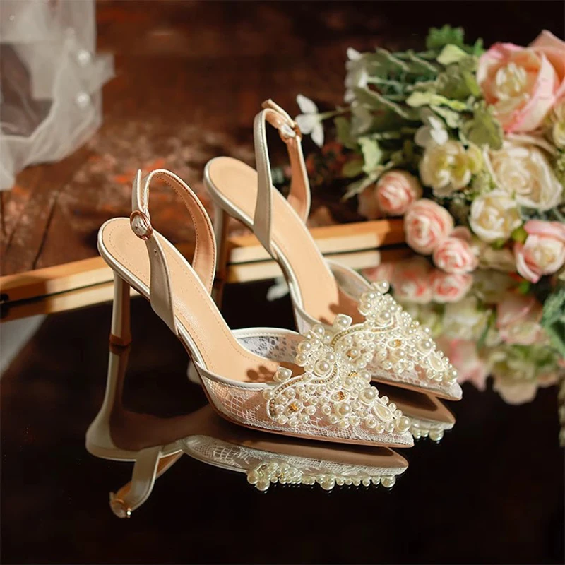 Women Wedding Shoes White Mesh Air Pearls Crystals Decortaions Middle Thin Heels Pointed Toe Back Buckle Strap Bride Sandals Hot