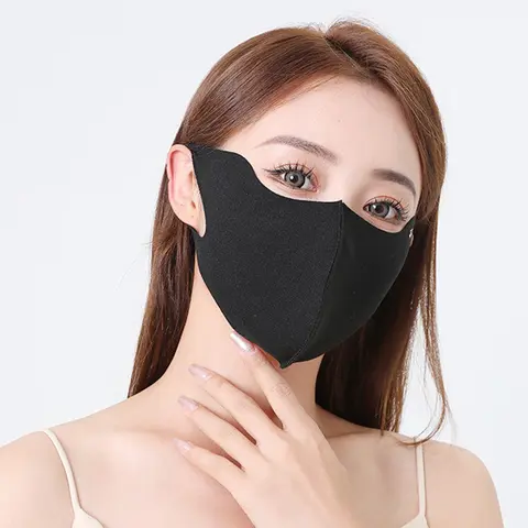 1PC 마스크/페이스 쉴드 아이스 실크 시원한 느낌의 원단 UV 차단 피부를 보호하는 히알루론산 여름 나들이에 적합