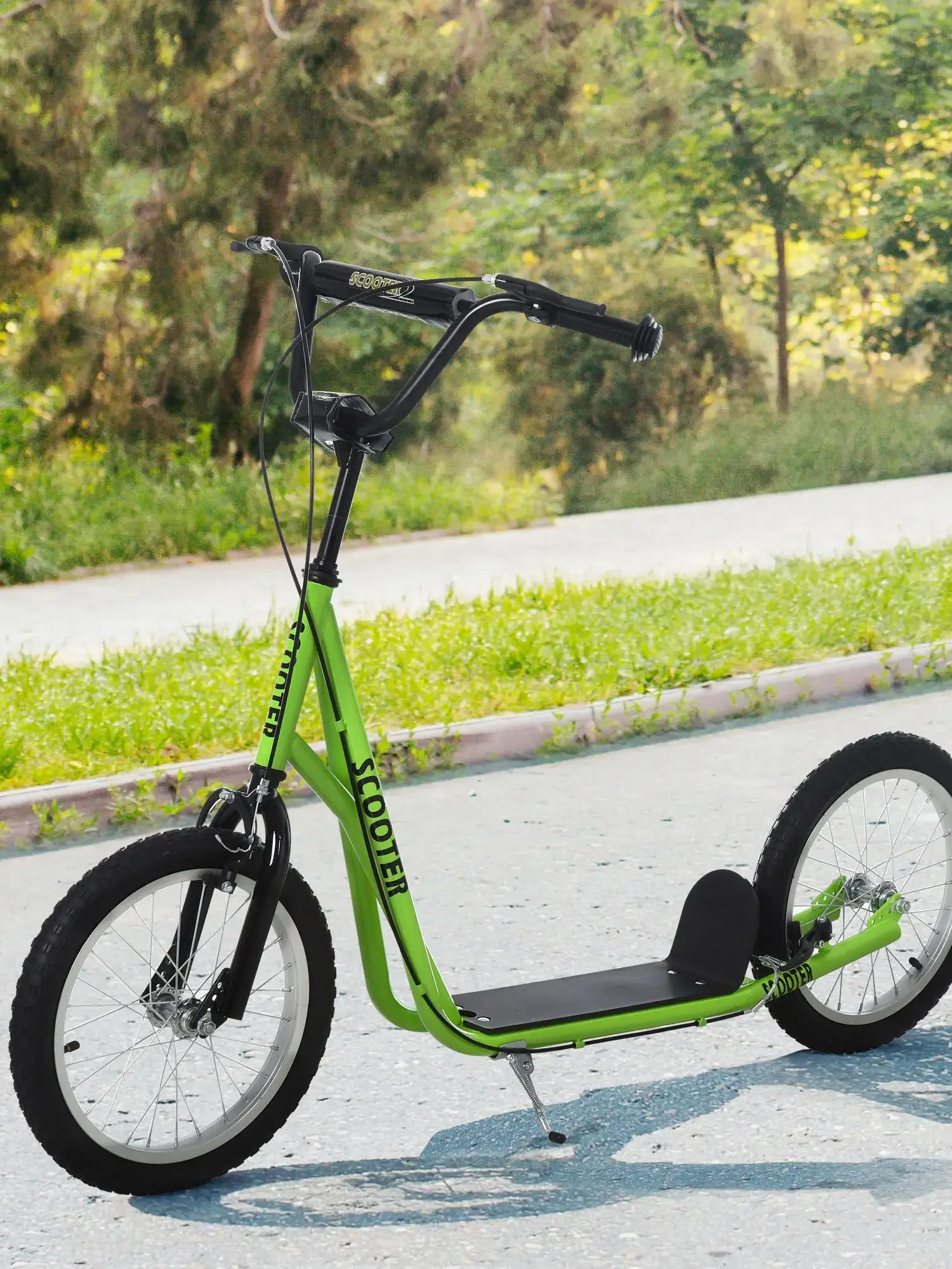 Scooter Homcom pour enfants + 5 ans, roues gonflables, guidon réglable