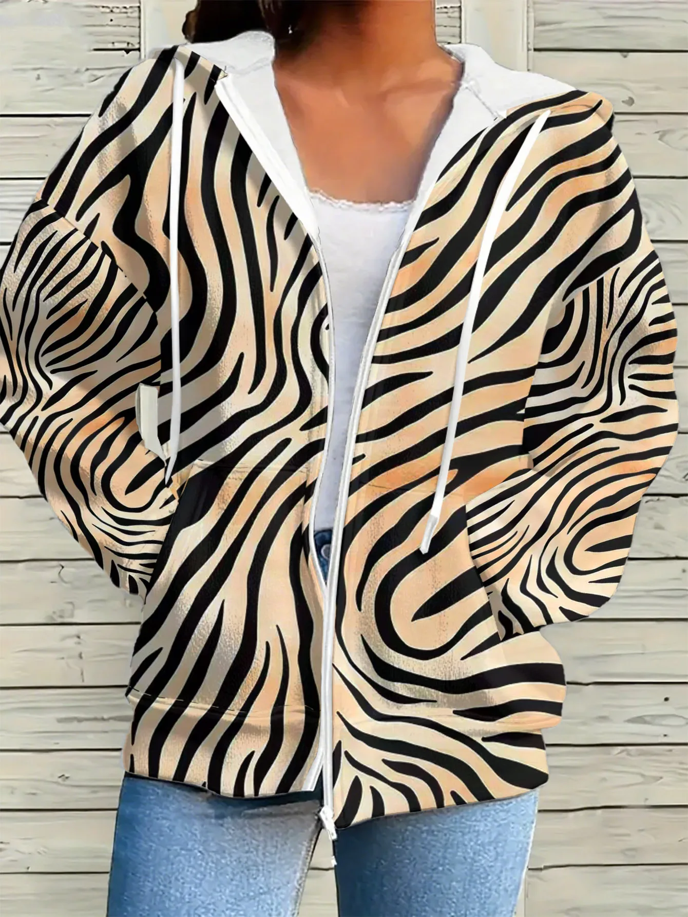 Рисунок 4 - Шикарная толстовка на молнии с