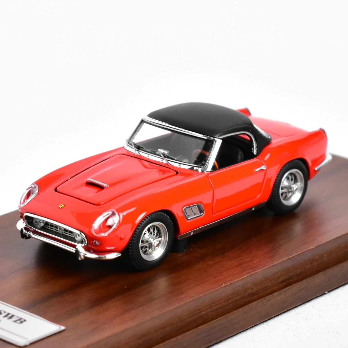 YM 1:64 AE 250 GT SWB California Spider Diecast Model Car