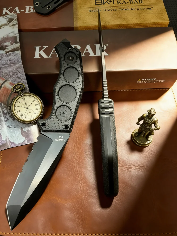 

KA5557 - Multi-functional outdoor knife, suitable for camping, exploration, emergency rescue and rope cutting tasks
