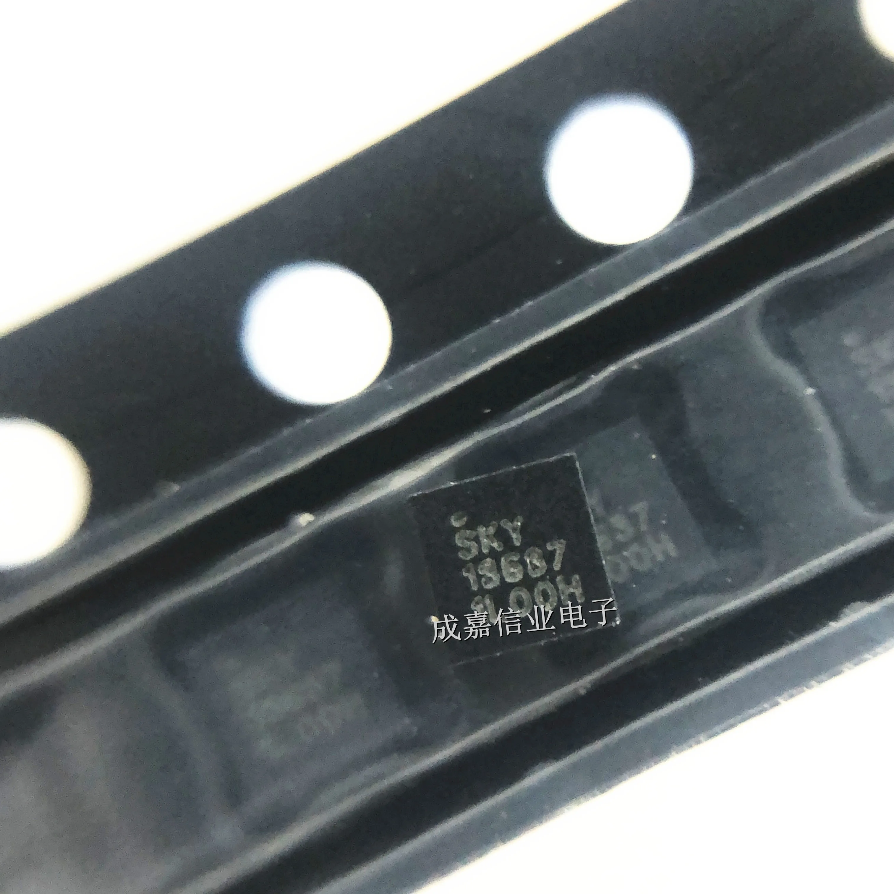 

10 шт./лот SKY13637-695LF QFN-14 SKY13637 RF-переключатели SP8T MIPI DIVERSITY SWITCH 3.8 ГГц 700 МГц