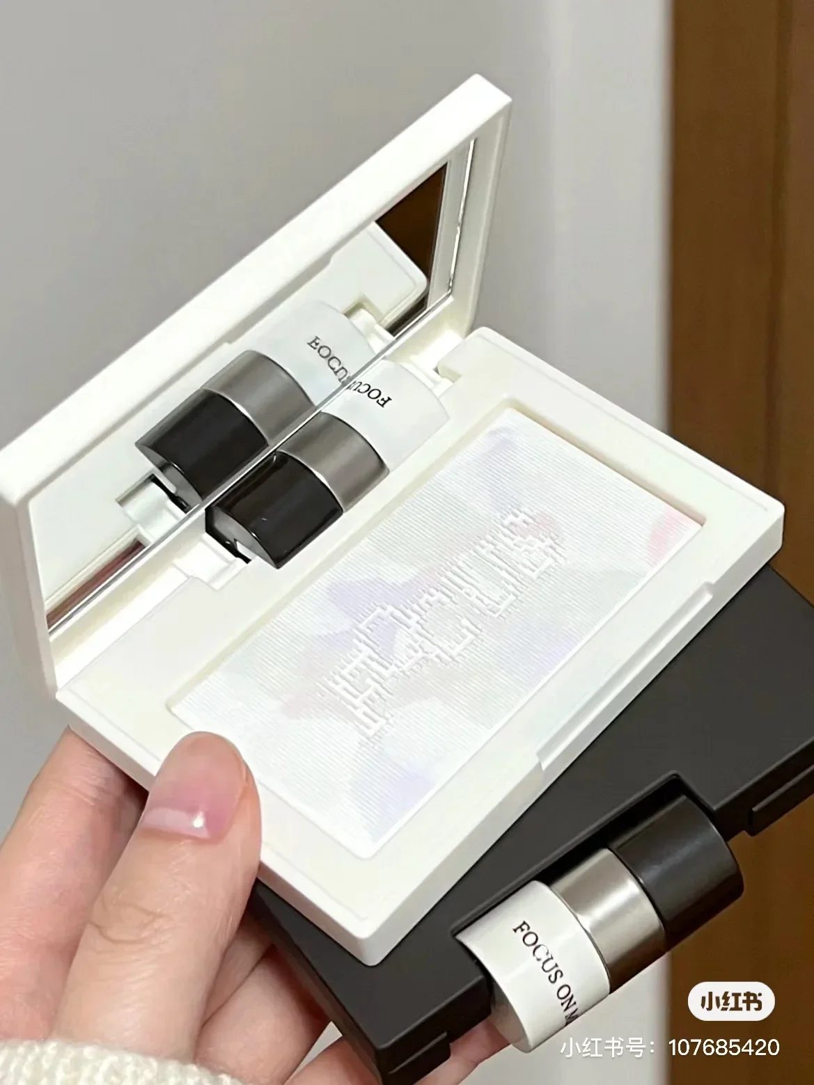 INSBAHA Primary Color Focus Powder Freeze-Dried Soft Focus Setting Powder Long-Lasting Oil Control Loose Powder