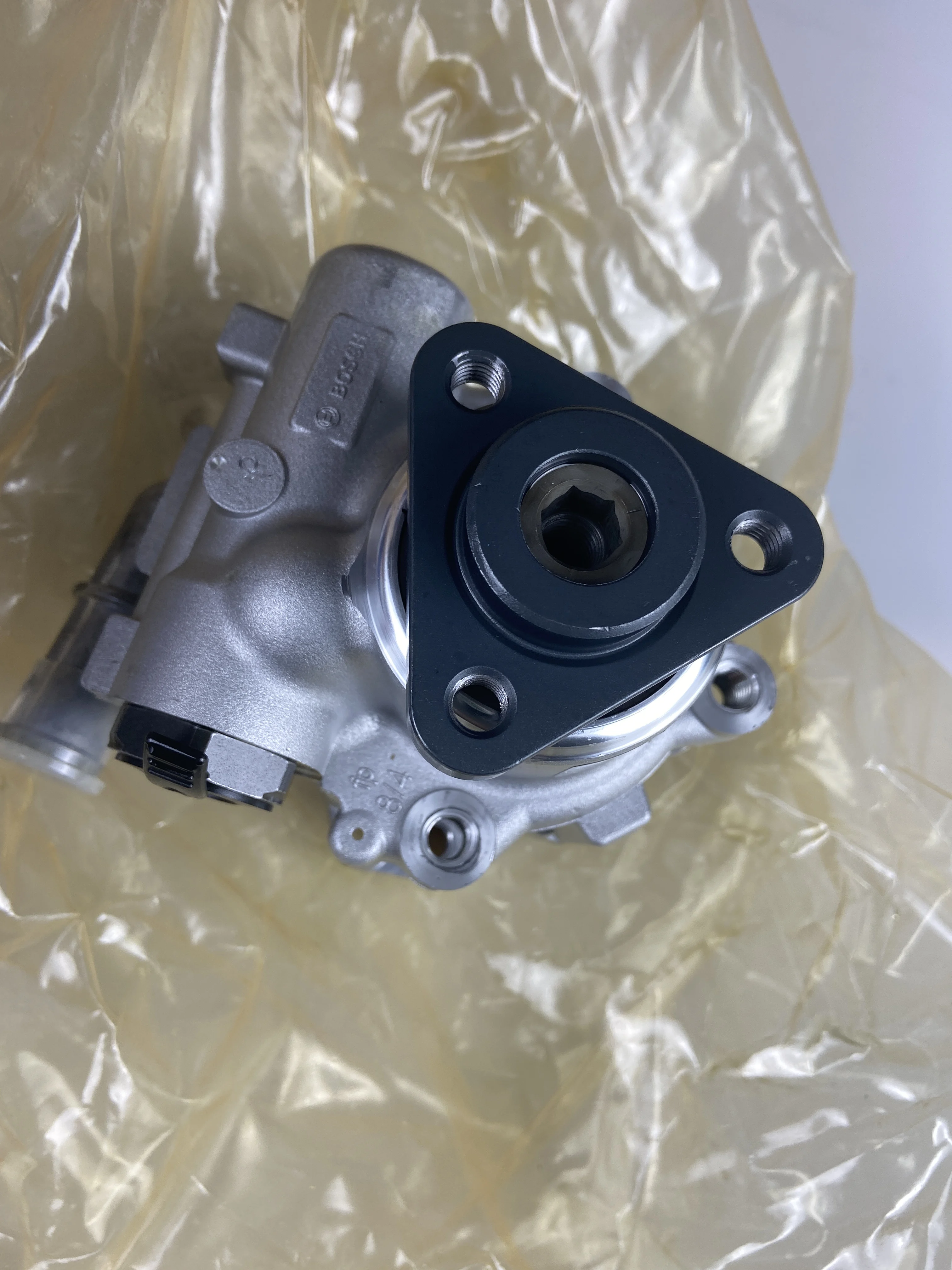 For Land Rover LR4 Range Rover Sport 5.0L 3.0L Reman Power Steering Pump Bosch LR014089