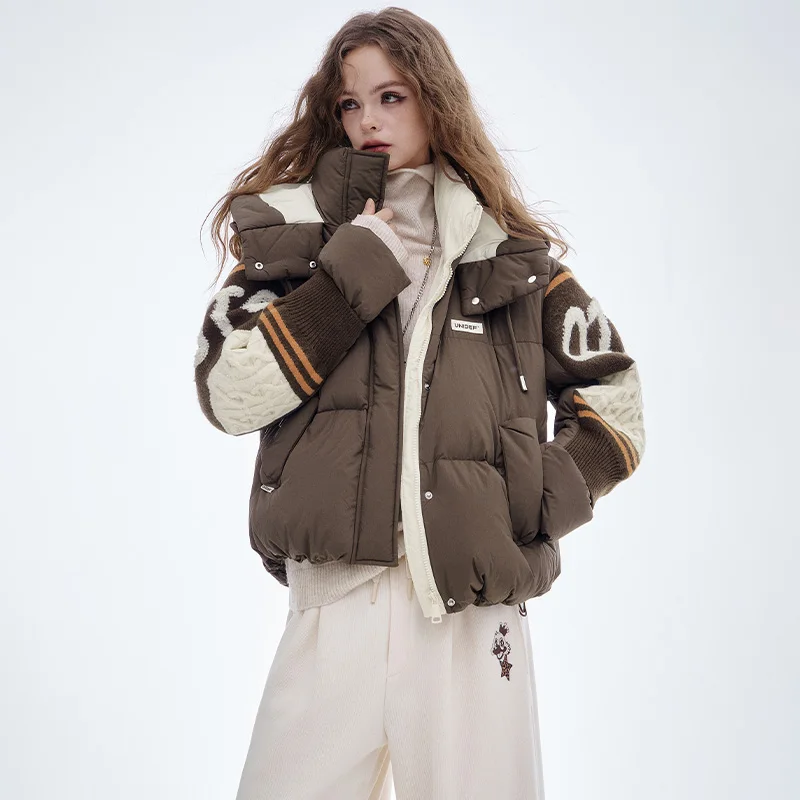 ELFSACK 2025 Winter New Arrivals Casual Preppy Layered Collar Knitted Patchwork Sleeves Mid Length Down Jacket For Woman