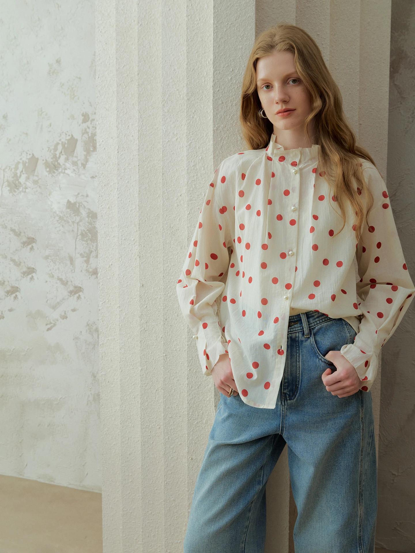 

Красная свободная женская рубашка в горошек с длинным рукавом, винтажная, из хлопка, во французском стиле, с воротником-стойкой, для ранней весны