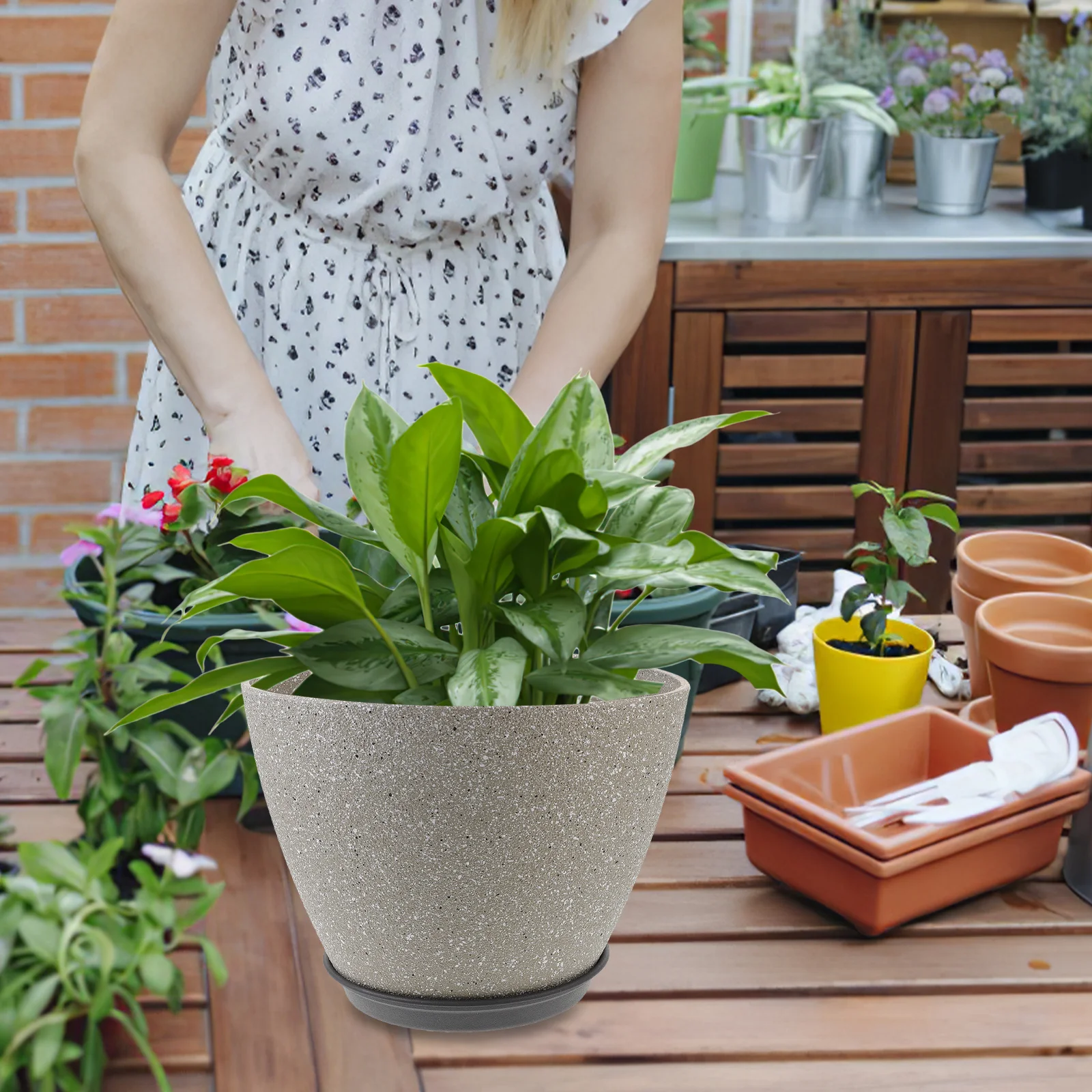 

1Set Resin Durable Frosted Flower Pot Creative Gardening Succulent Planter Decorative Bonsai Container Stone Texture