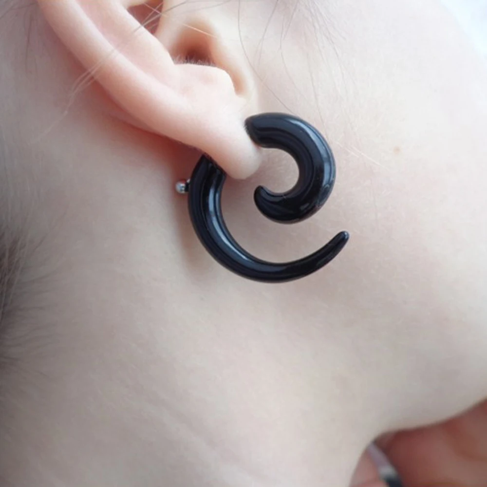 Fashion Black Horn Earrings For Women Hip-hop Acrylic Ear Stud Stainless Steel Anti-Allergies Earrings Gothic Spiral Ear Jewelry