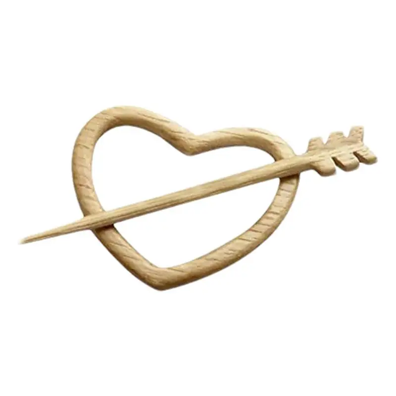 Retro Wooden Love Pattern Brooch Heart Pattern Craft Badge Pins Adorable Creative Handmade Shawl Pin Scarf Buckle For Girl