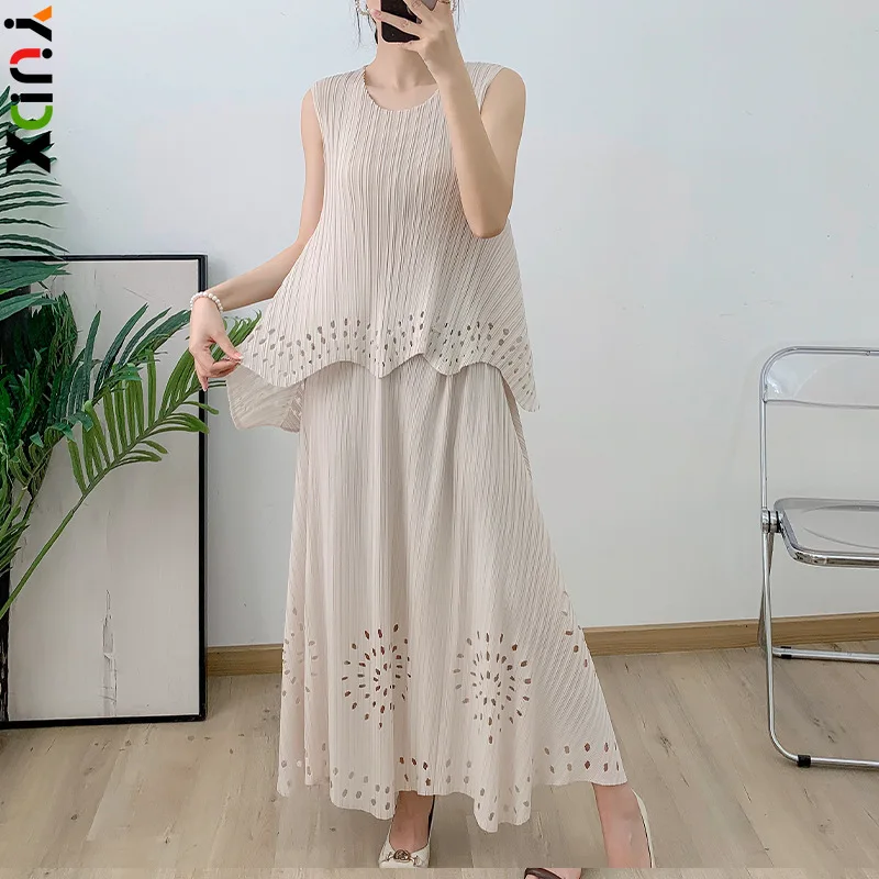 

Miyake Pleated Skirt + Undershirt Fashion Women's Suit Summer Loose Plus Size Pleated Top Half Skirt Two-piece Set 2024 Summer