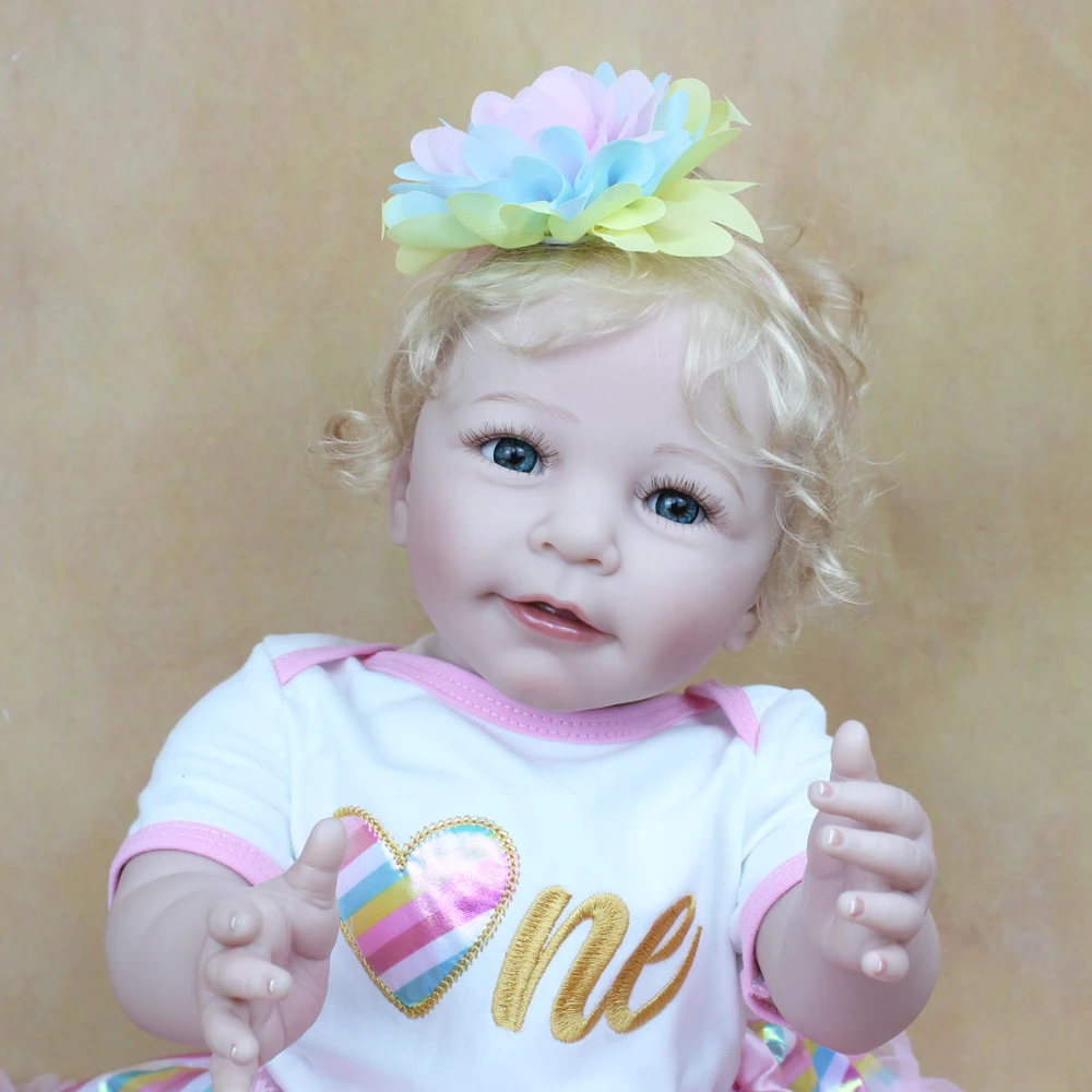 55 CM Soft Silicone Reborn Baby Lisa Girl Doll Toy Lifelike Cloth Body Realistic 22 Inch Blonde Hair Princess Bebe Birthday Gift