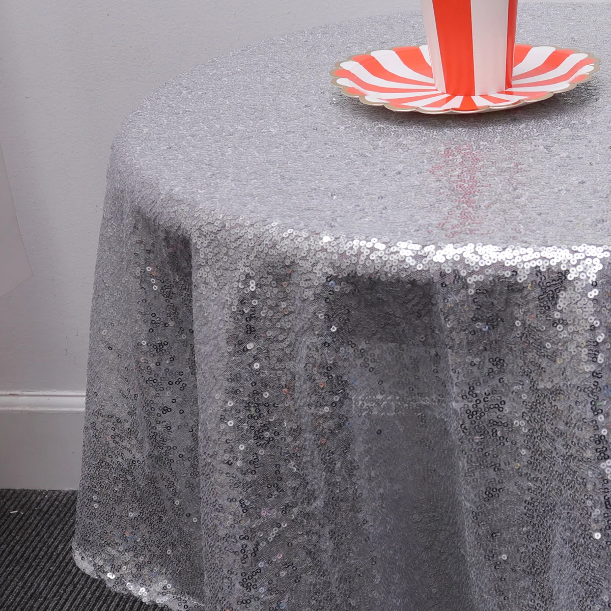

Sequin Tablecloth Wedding Silver Round Table Runner Round Banquet Cover Lightweight Protective Home Textile