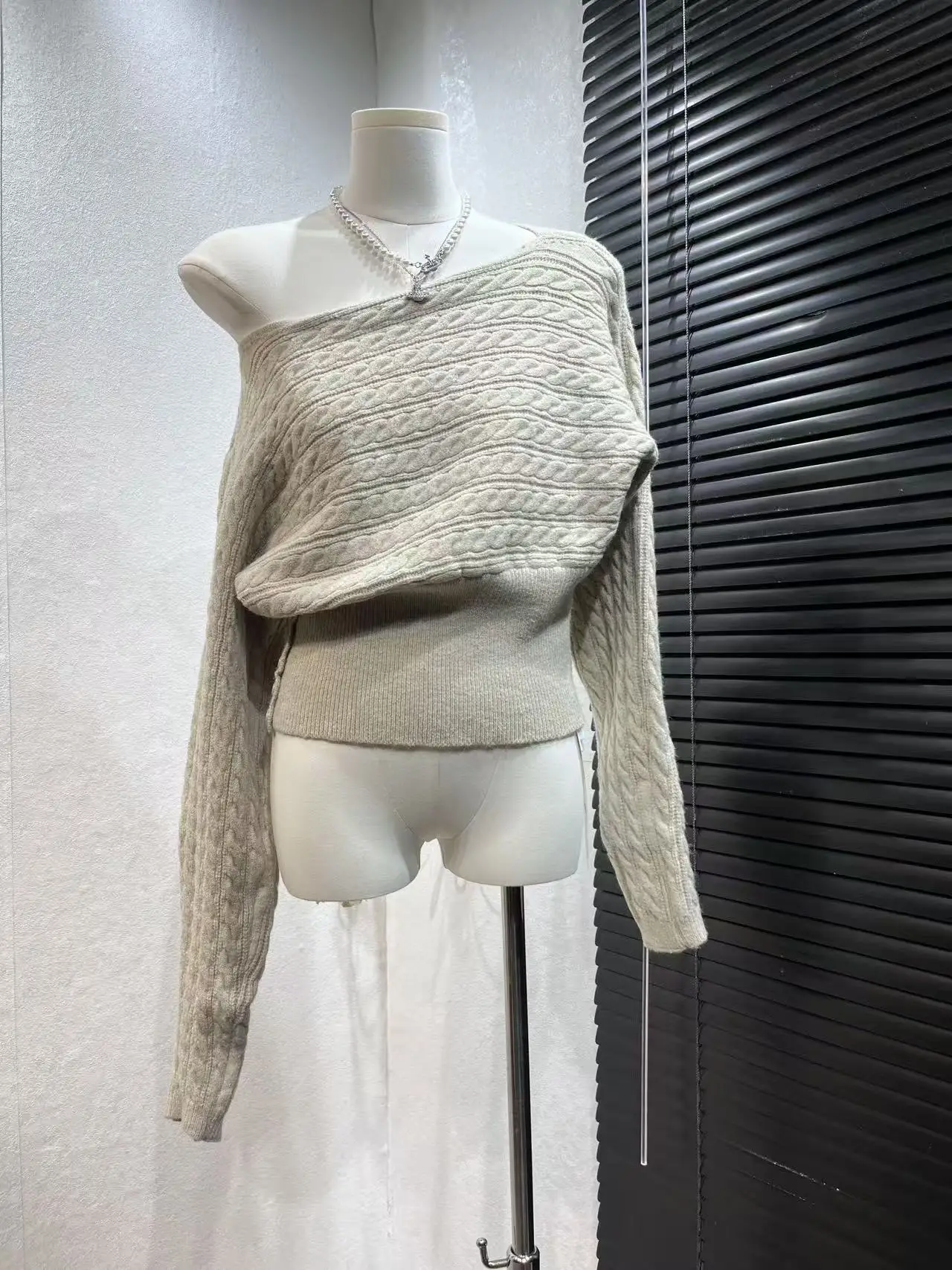 

Ленивый стиль, повседневный свободный вязаный свитер, женский мягкий уютный осенне-зимний новый модный трикотаж, топы с длинными рукавами F442