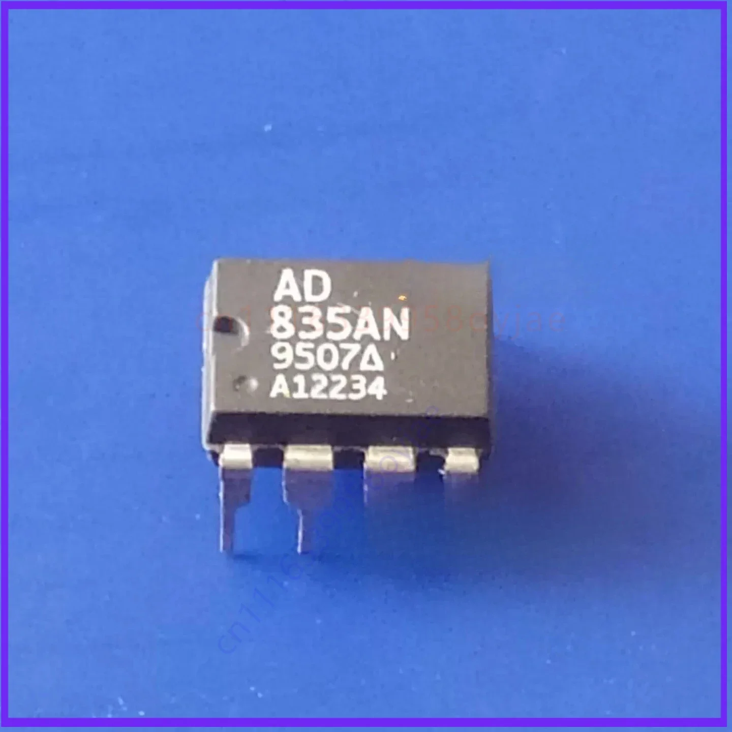 AD835AN DIP-type analog multiplier chip, brand new