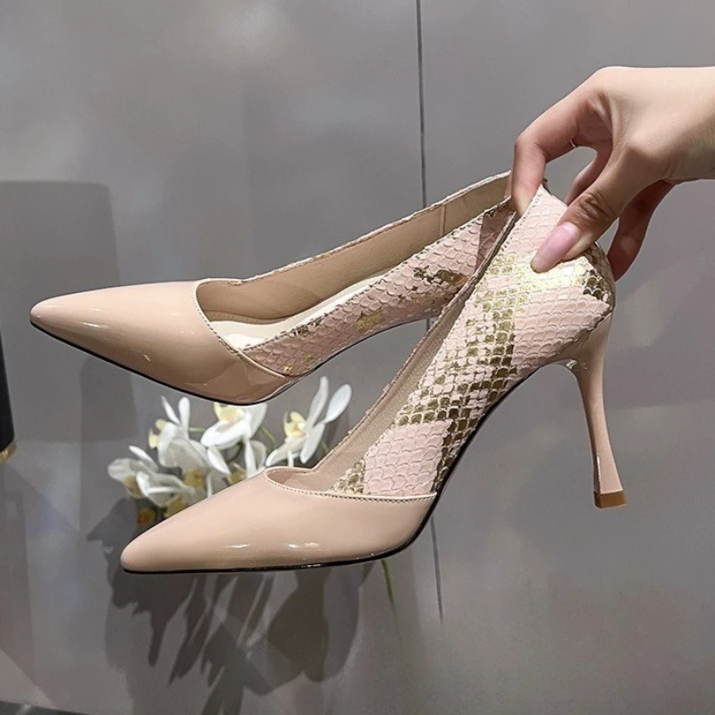 

Сексуальная женская обувь на высоком каблуке со змеиным узором, модная осенняя обувь на мелком каблуке, женские элегантные вечерние модельные туфли, дизайнерские туфли-лодочки