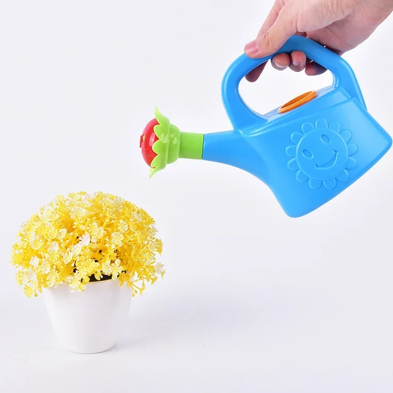 Cute Sprinkler Watering Can Cartoon Garden Kids Home Plastic Flowers Bottle Beach Spray Bath Toy Early Education Large Sand Toys