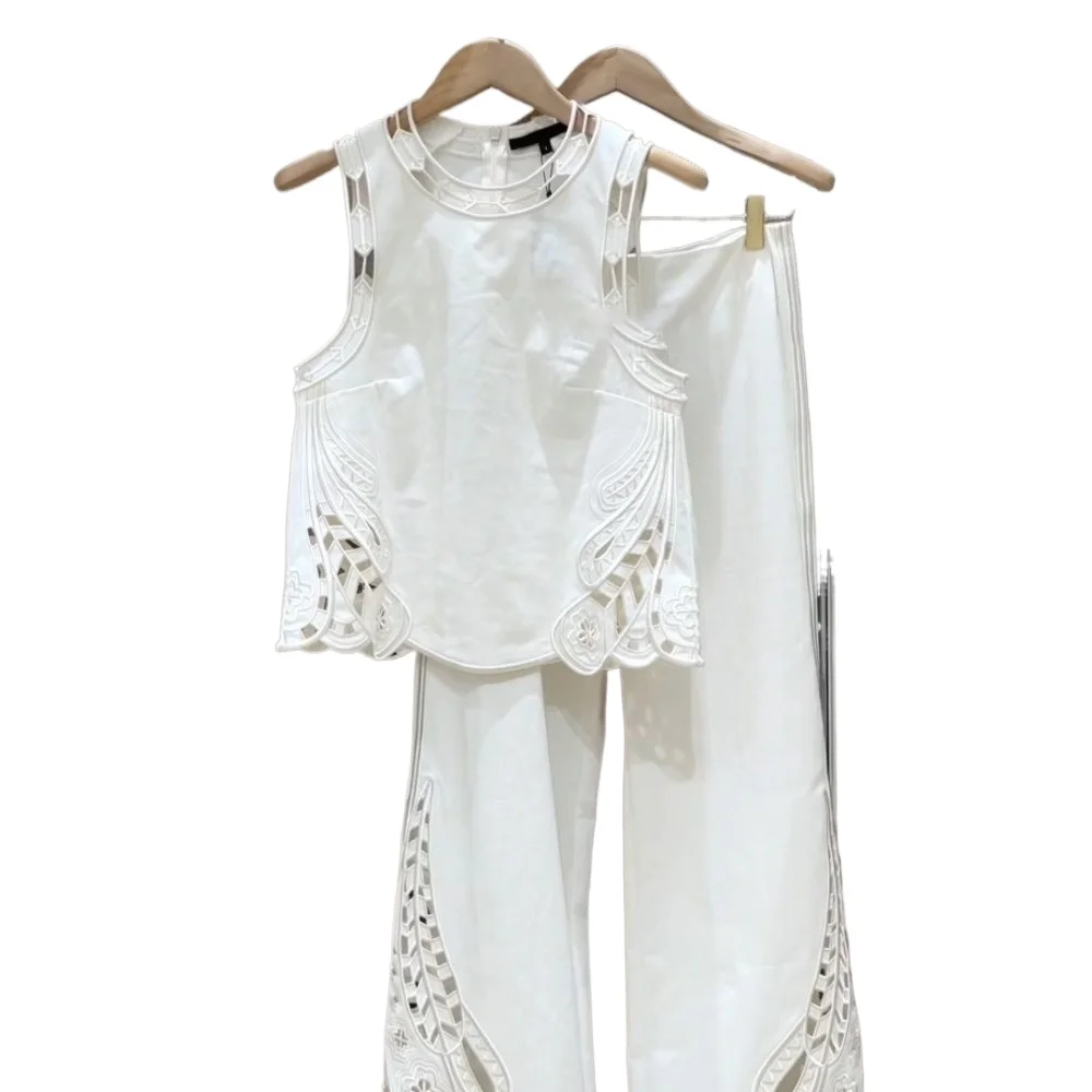 Olive Girl White Top Sleeveless Pants Set Women's High-end Elegance 2025 Summer Simple Minimalist Hollow Pattern