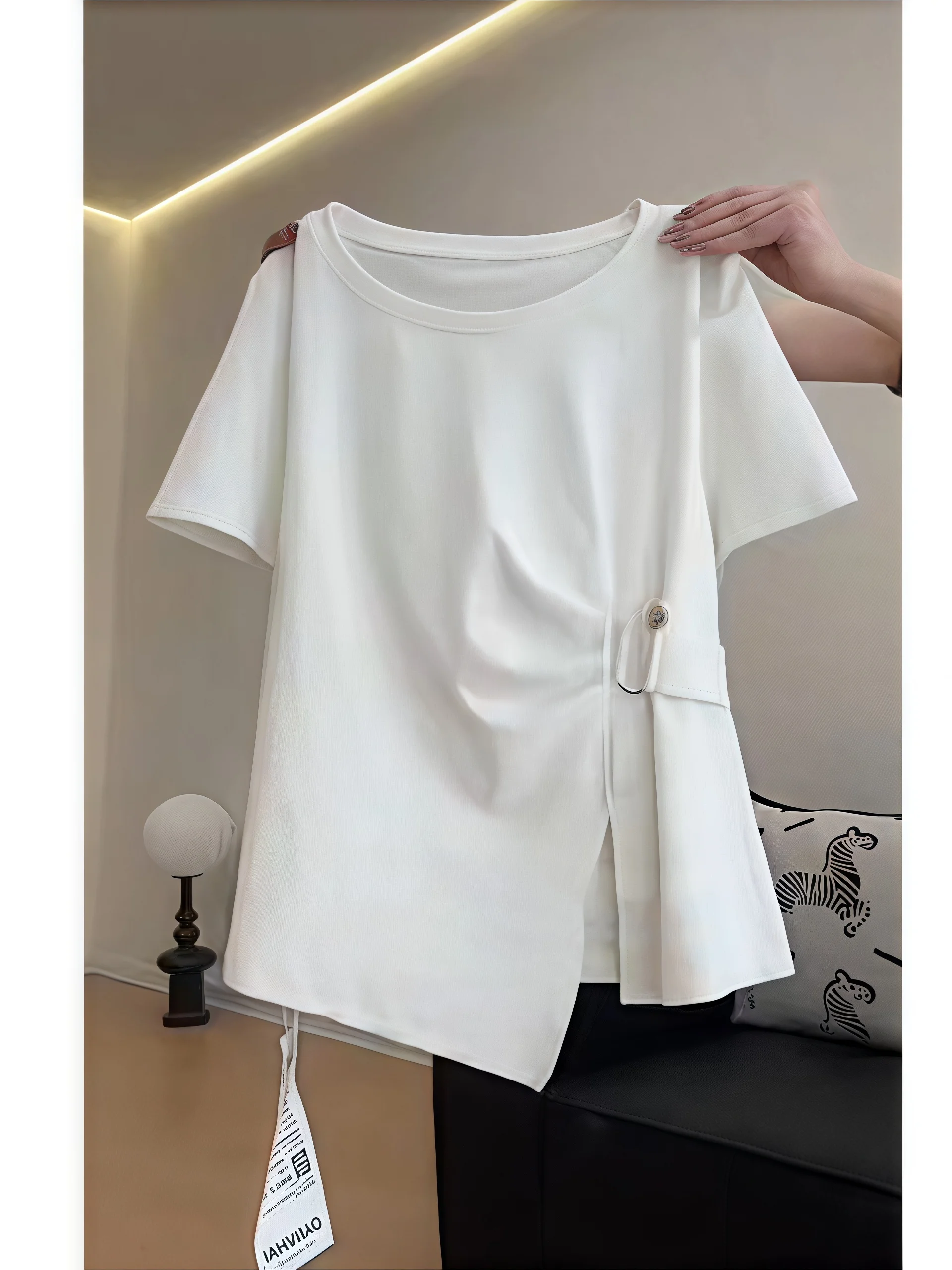 

Slimming ort Sve T-irt Irregular Slit Design Loose Fit Korean Sle Cotton Blend Summer Top for Young Women