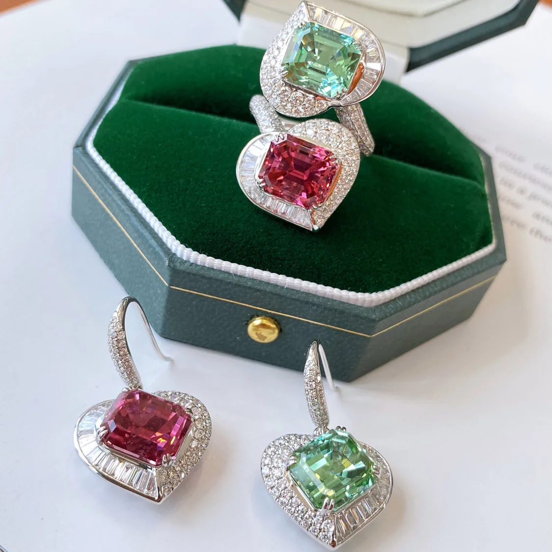 DIY accessories Smart like a queen dancing in the wind, full of diamonds, inlaid with double-heart tourmaline ring earrings, con