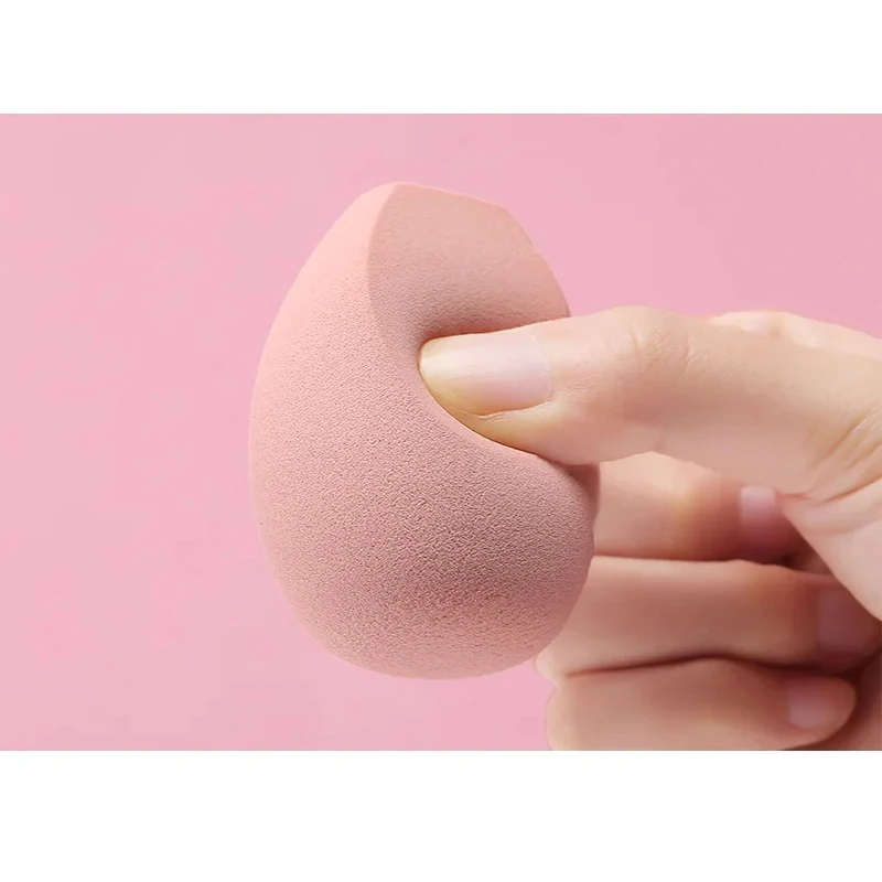 50 pezzi Logo personalizzato Non in lattice bellezza tre sfaccettature soffio cosmetico trucco spugna fondotinta Make Up spugna Blending Private Label