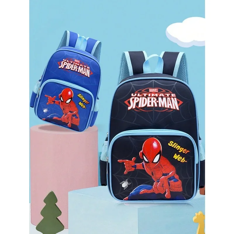 

Miniso Spider-Man's large-capacity schoolbag, portable and fashionable schoolbag for school every day.