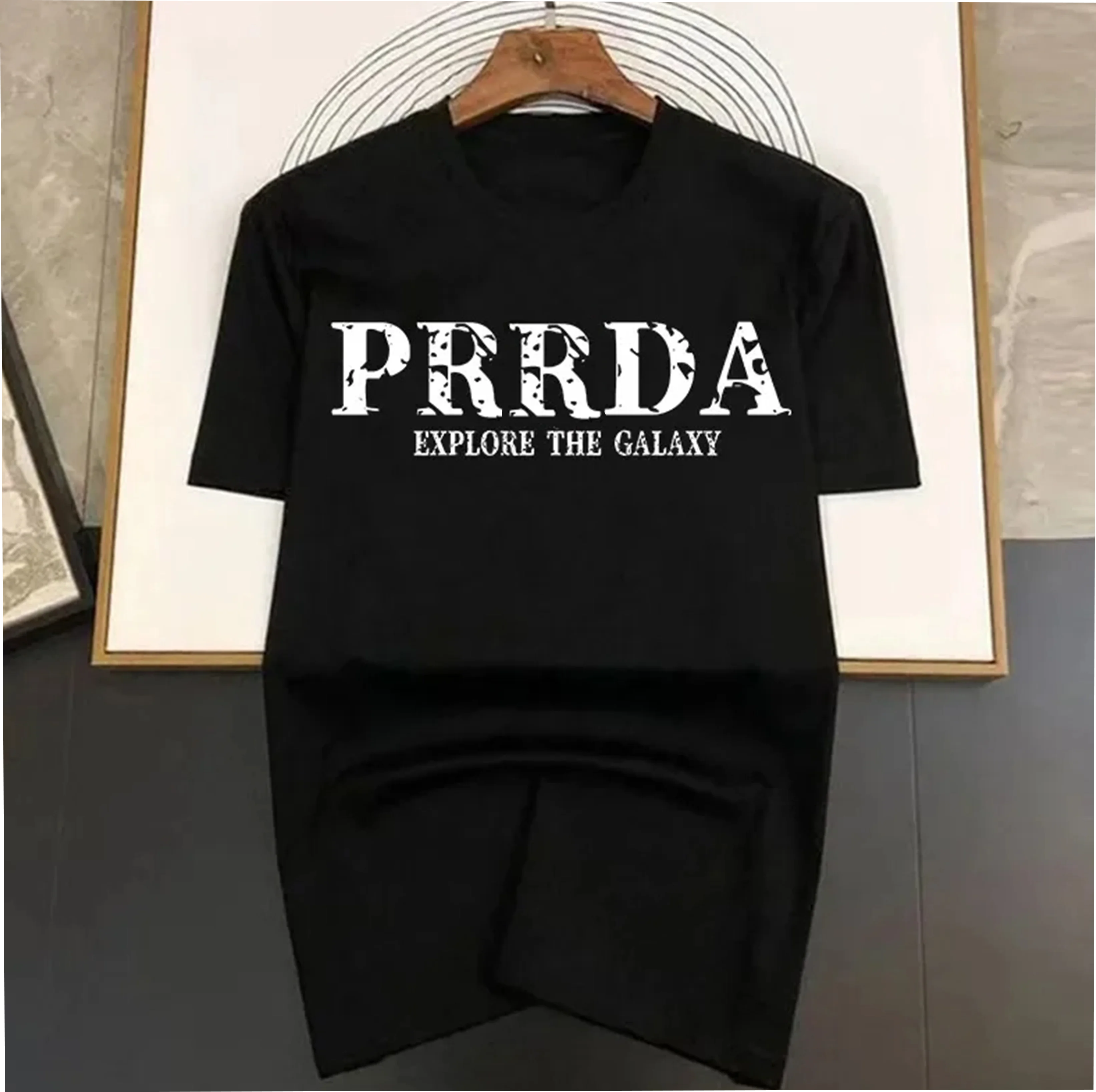 

100% Pure Cotton Men's T-shirt, Fashionable Round-neck Top, Explore the Galaxy, Casual and Comfortable Printed T-shirt for Men
