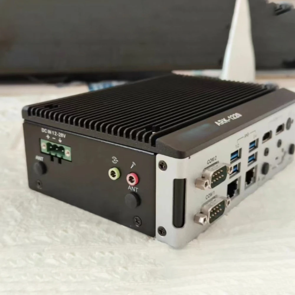 

Промышленный компьютер ARK-1220, встраиваемая коммерческая рабочая станция (квази-система, без процессора, памяти, жесткого диска) ARK-1220L