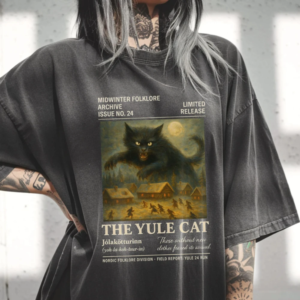 Yule Cat Shirt Comfort Folklore Tee Jólakötturinn Icelandic Myth Shirt Vintage Women's T-shirts for Summer
