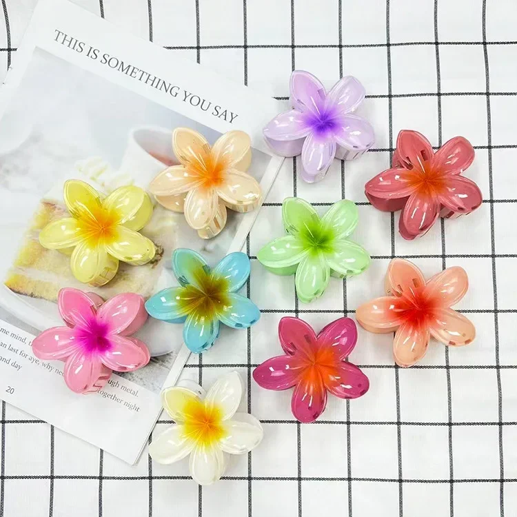 Butboy Flower Plumeria Hair Clip Beach Vacation 8cm Intrecciatura Hair Tool Plástico Gradiente Color Frangipani Bobby Pin