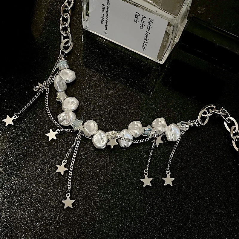 قلادة شرابة لؤلؤ باروك للنساء ، قلادة بتصميم رائع ، سلسلة عظم الكلوبون ، خفيفة ، فاخرة ، جديدة