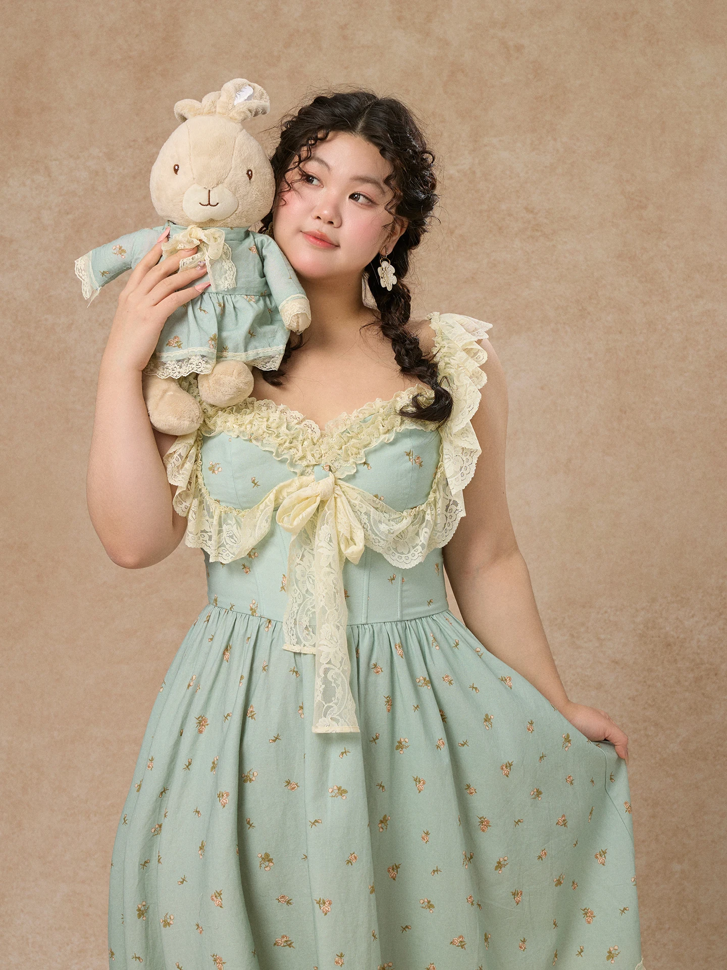 

Женская длинная кружевная юбка трапециевидной формы большого размера с вышивкой на бретельках и высокой талией, хлопковая летняя юбка Ci для повседневного использования, фея в тон...