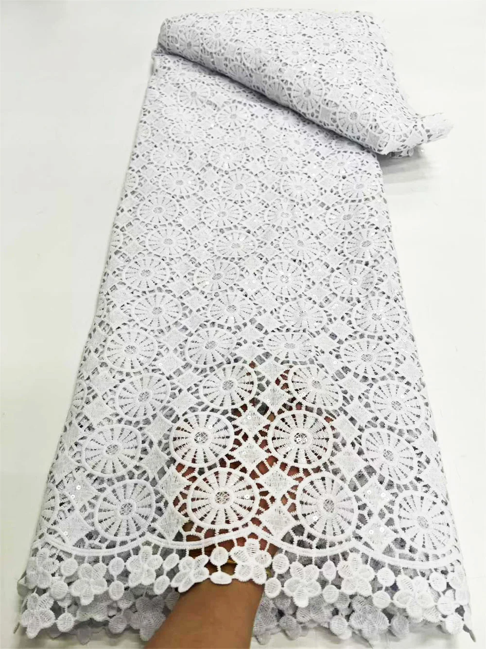 

Африканская белая молочная шелковая вышивка с блестками, водорастворимая гипюровая тюль, нигерийское праздничное кружево для платьев CO1183