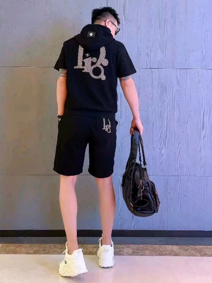 

Summer Men's Casual ort Sve orts Set Two-Piece Cool Faion Trend High-End Feeling Youthful Sportswear Ensemble