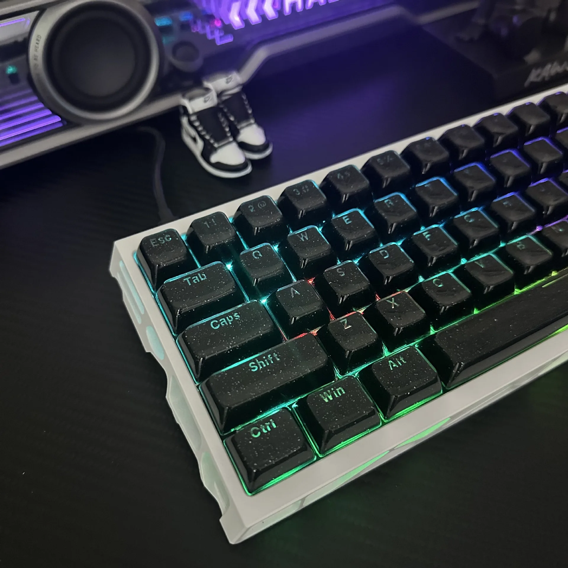 Jelly Crystal Black 2.0 Glitter Keycap Engraved for Mechanical Keyboard Wooting Mai from Daredevil MADE