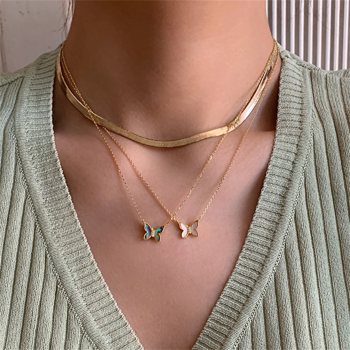 INS High Praise Butterfly Necklace Natural Shell Collar Chain Irregular Fritillaria Pendant Copper Plated True Gold