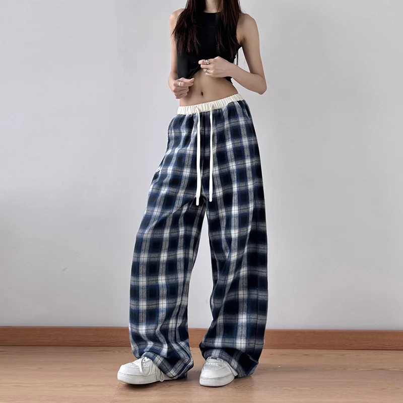 سراويل كسول ريترو ستريت منقوشة للنساء 2025 سراويل غير رسمية منقوشة جديدة فضفاضة مستقيمة باللونين الأبيض والأسود