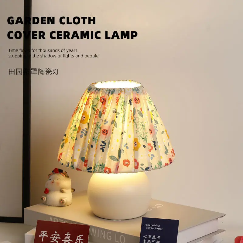 

Маленькая настольная лампа в скандинавском стиле с грибами в стиле ретро, прикроватная лампа для спальни, девушки, украшение во французской местности, ночник