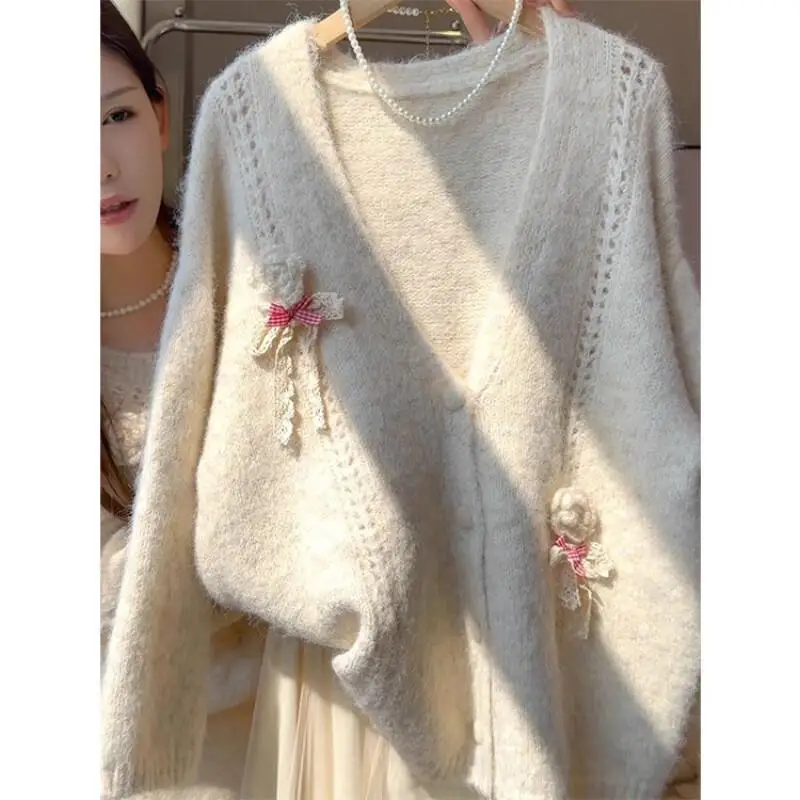 

V Neck Women's Cardigan Sweater Gentle Style Autumn New Knit Cardigan Floral Loose Youthful Tops Ladies Girl Fashion Outerwear