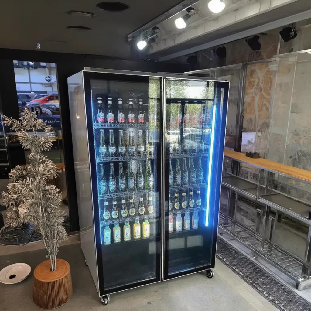 LED Bar Display Cooler Soft Drinks Refrigerator Showcase for Beer and Beverage