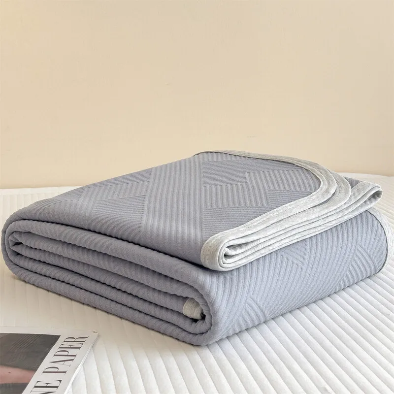 100% Cotton Solid Color 3-Layer Gauze Air Jacquard Summer Duvet – Cooling Quilt for Bed, Nap Blanket, Lightweight Throw for Home