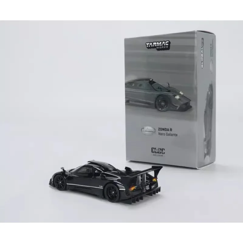 1:64 Pagani Zonda R diecast alloy simulation car model, children\'s collection of decorative toys, for children\'s holiday gifts.