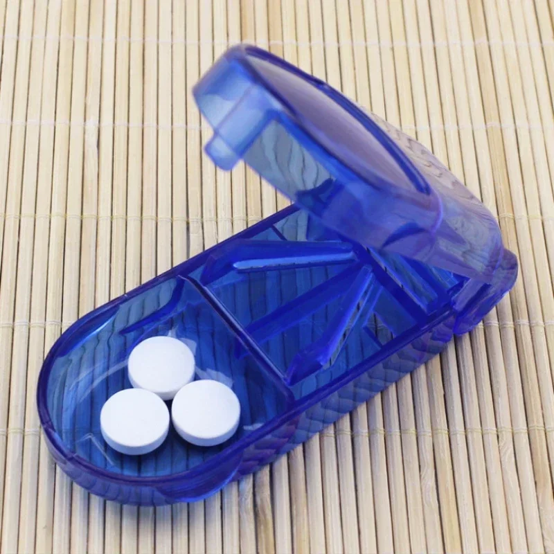 Medicine Pill Cutter Box Portable Box Useful Grinder Splitter Medicine Pill Holder Tablet Cutter Splitter Divider Pill Case